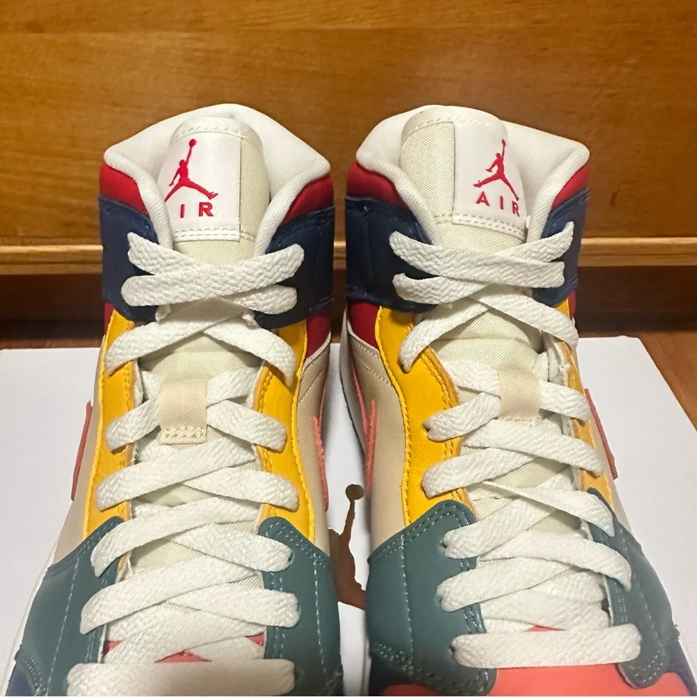 Womens Air Jordan 1 Mid SE Multi Color Athletic Shoes 12 Pastel Limited Edition - Picture 6 of 12